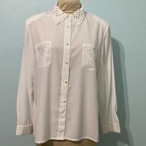 Vintage Joanna white blouse pearls button up embroidered pockets and collar  XL